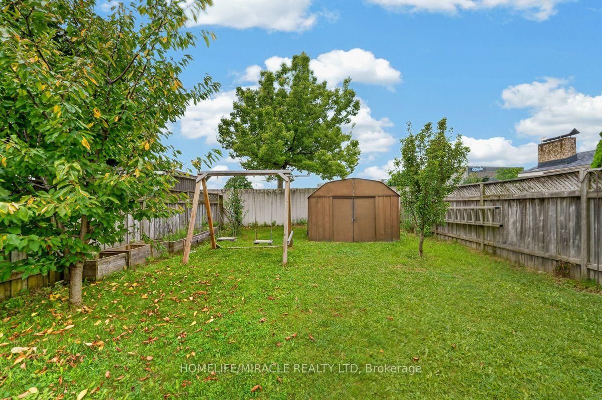 125 Hawkins Drive • Cambridge, ON photo 39