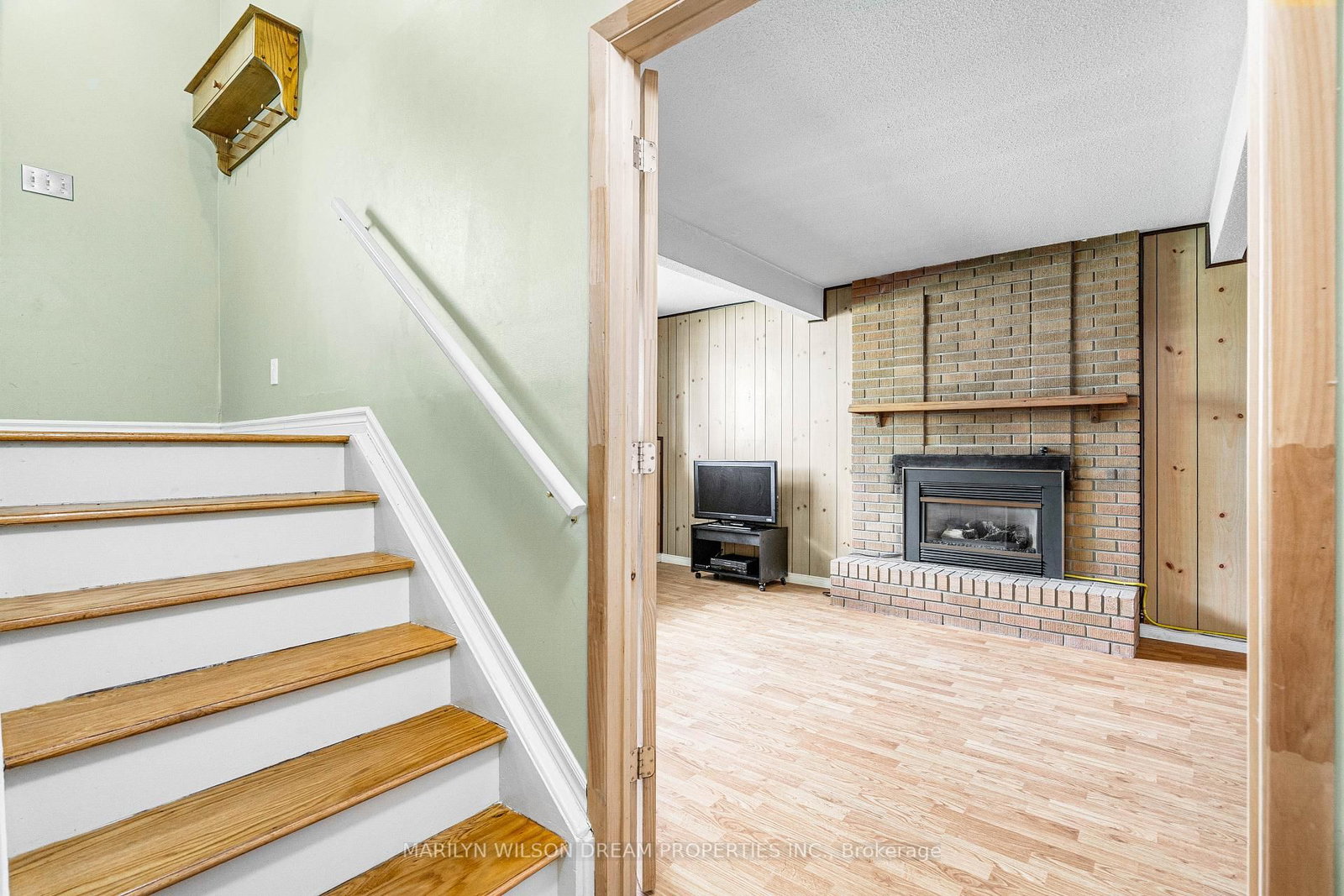 20 Coolbrook Crescent • Munster, ON photo 19