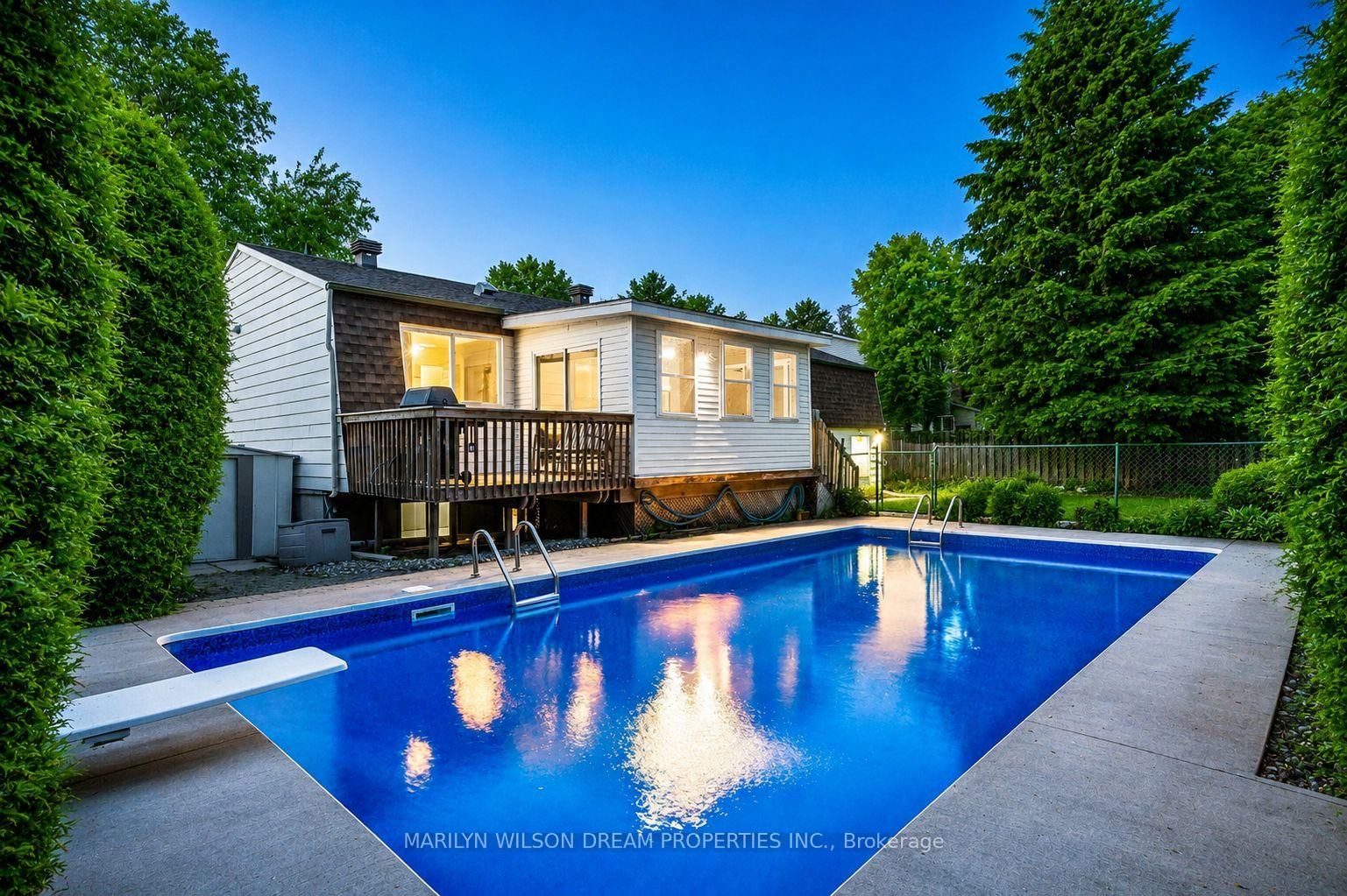 20 Coolbrook Crescent • Munster, ON photo 24