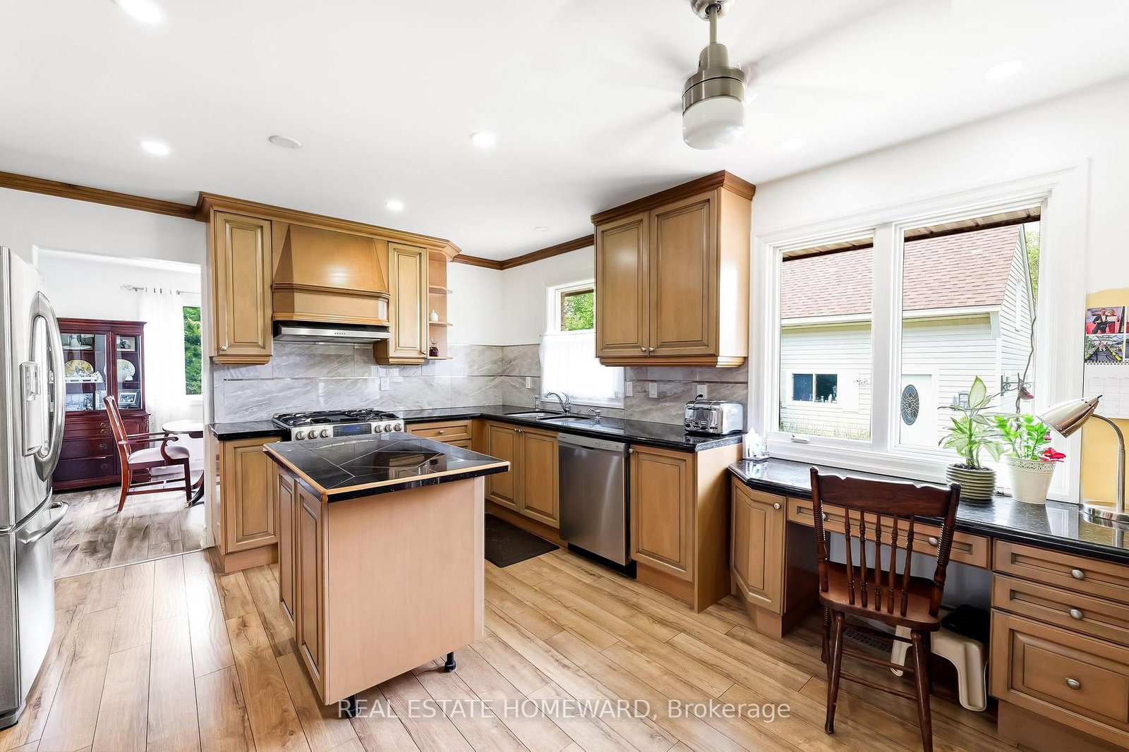 120 Harbour Street • Brighton, ON photo 12