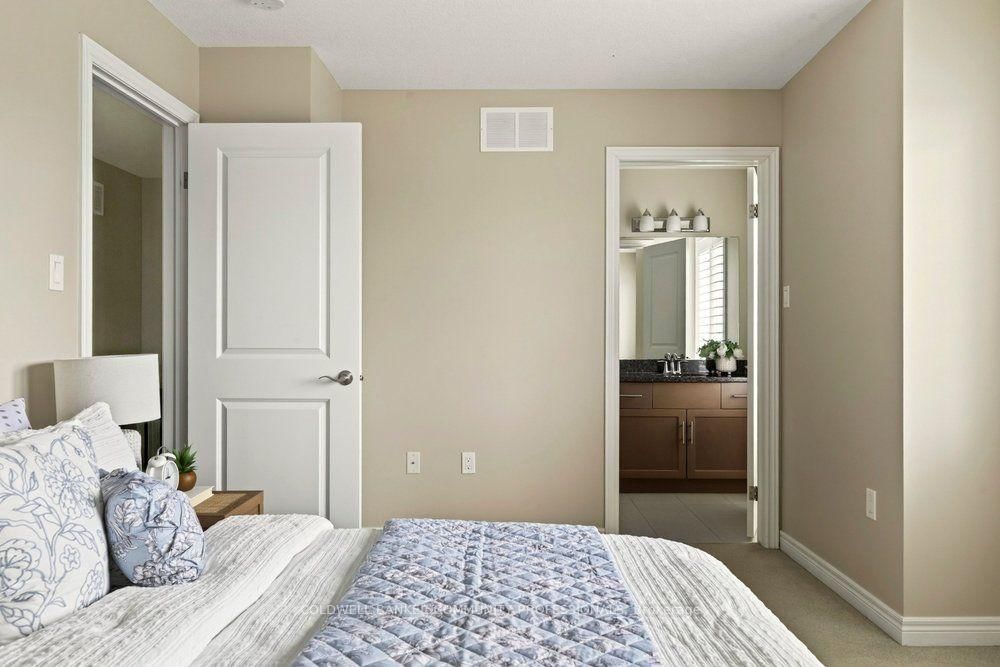 44 Westbank Trail • Hamilton, ON photo 28