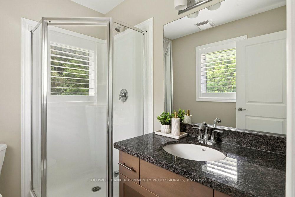 44 Westbank Trail • Hamilton, ON photo 34