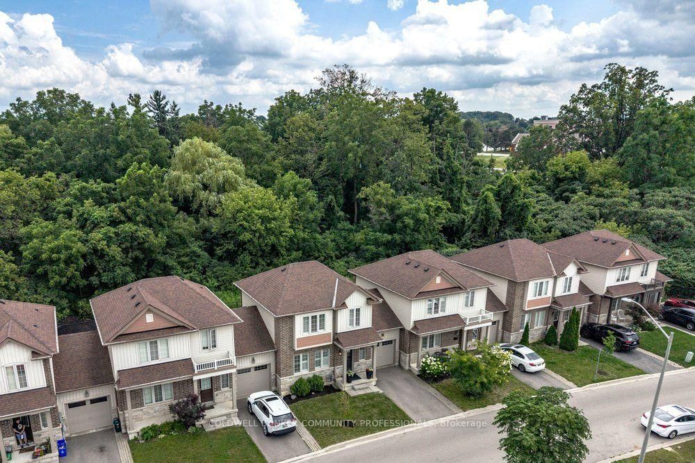 44 Westbank Trail • Hamilton, ON photo 39
