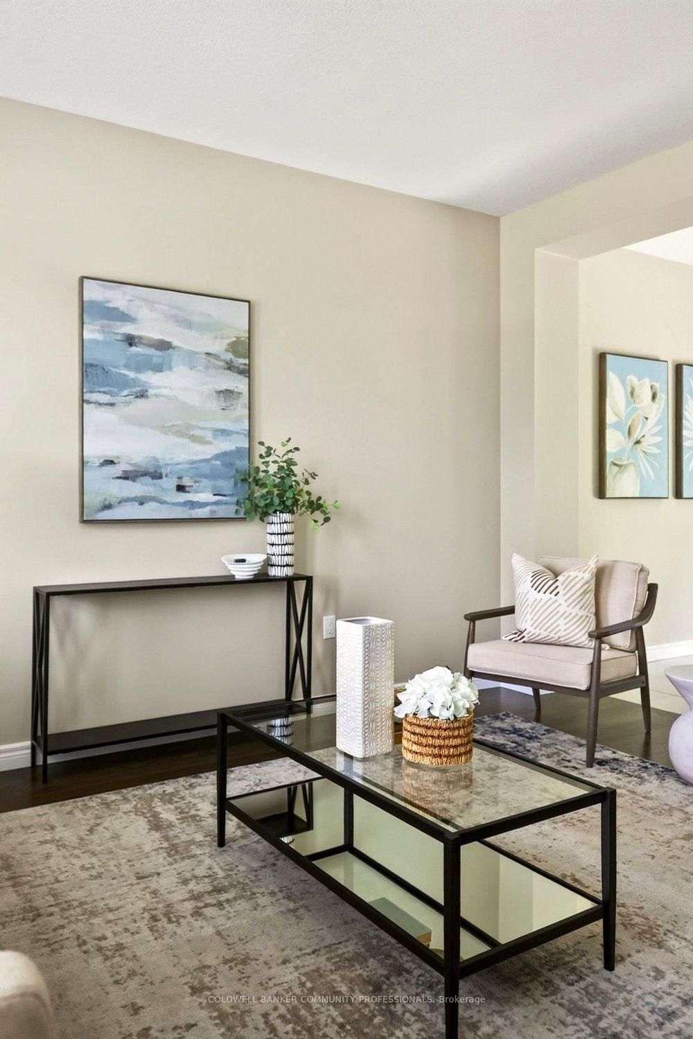 44 Westbank Trail • Hamilton, ON photo 4