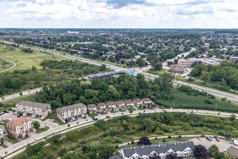 44 Westbank Trail • Hamilton, ON photo 44