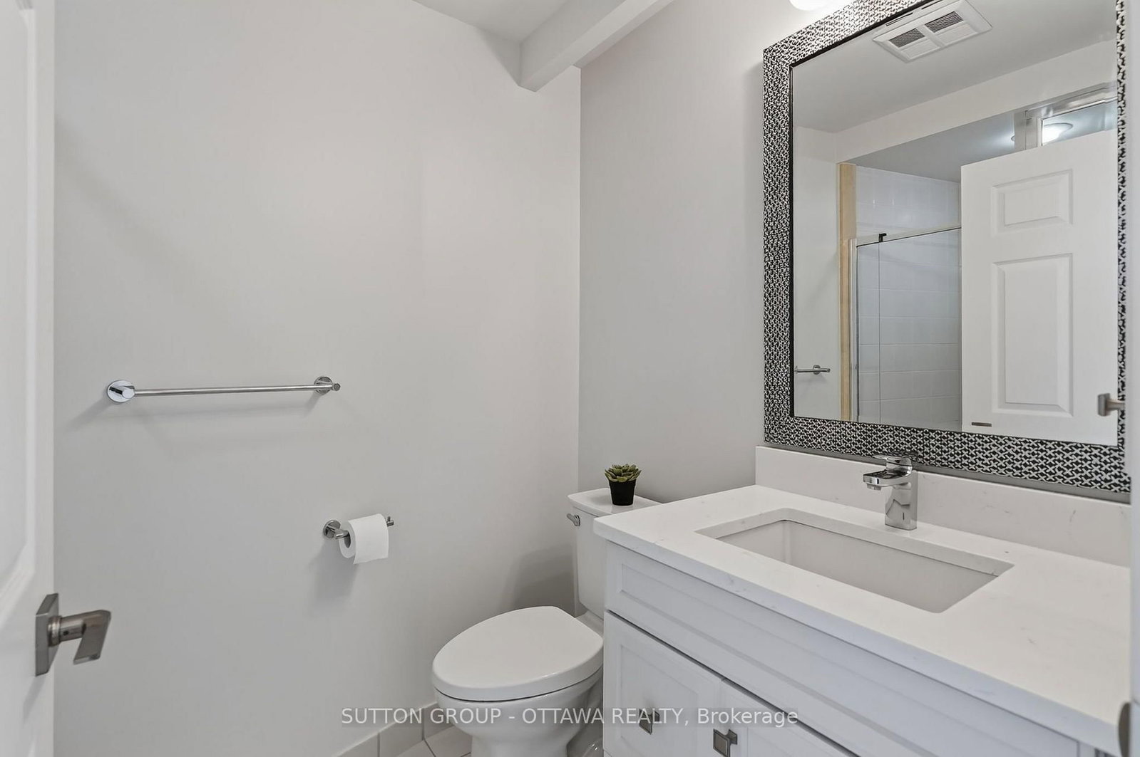 1480 RIVERSIDE Drive • #803 • Ottawa, ON photo 12