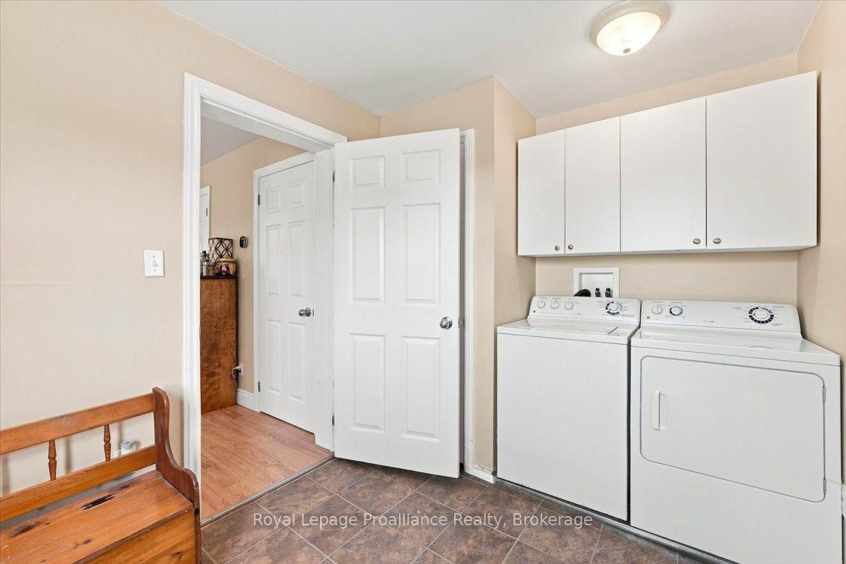 611 County Rd 15 • Prince Edward County, ON photo 25
