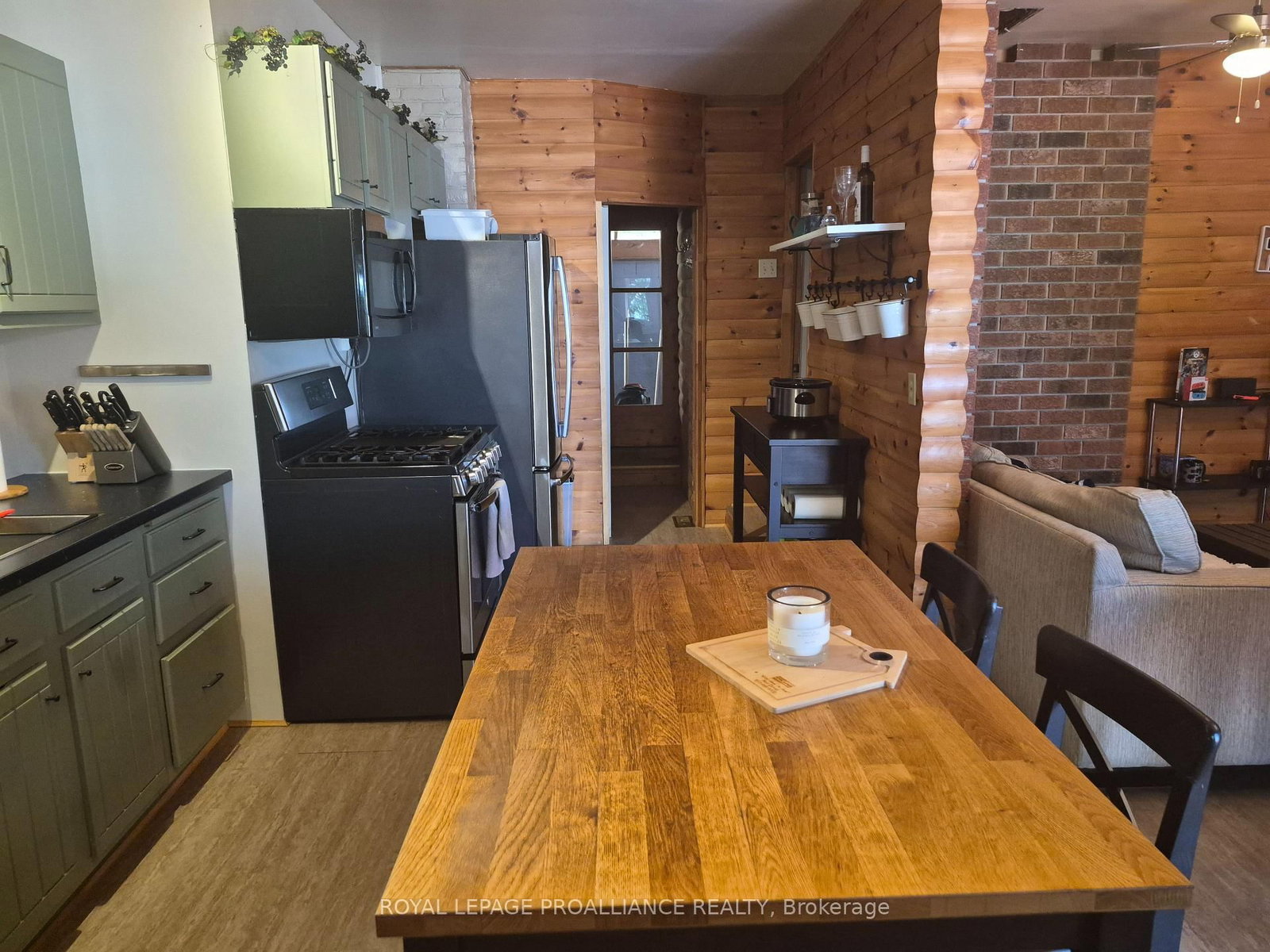 162 First Avenue • Brockville, ON photo 7