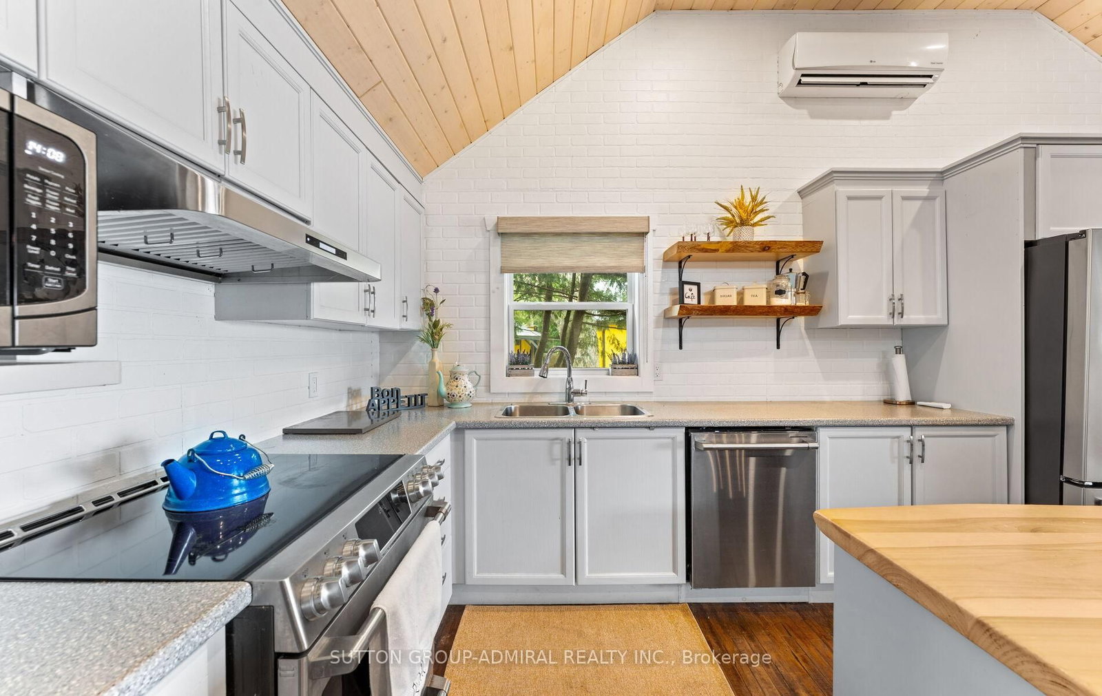 309 Avery Point Road • Kawartha Lakes, ON photo 12