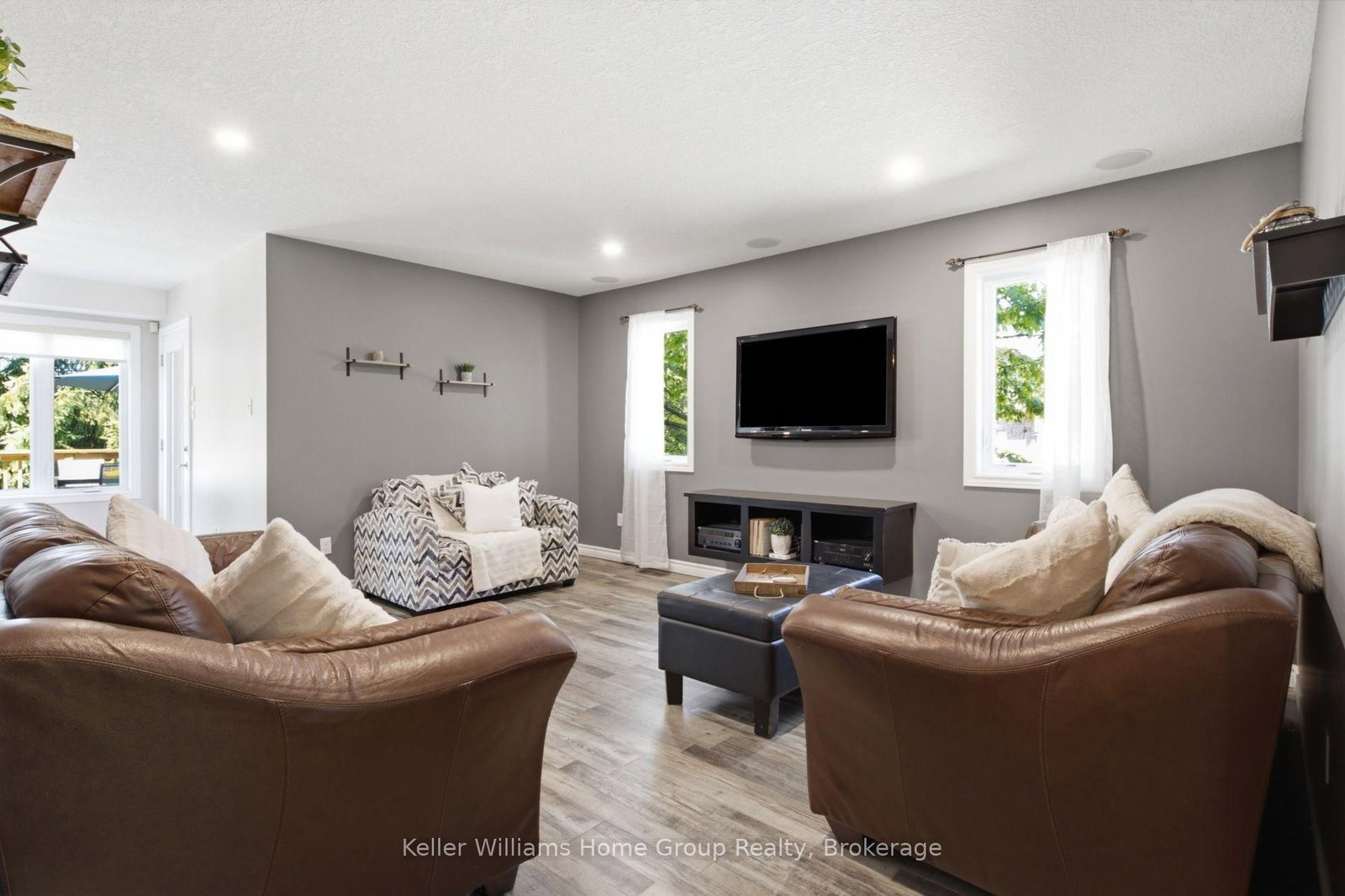 30 Inett Way • Centre Wellington, ON photo 6