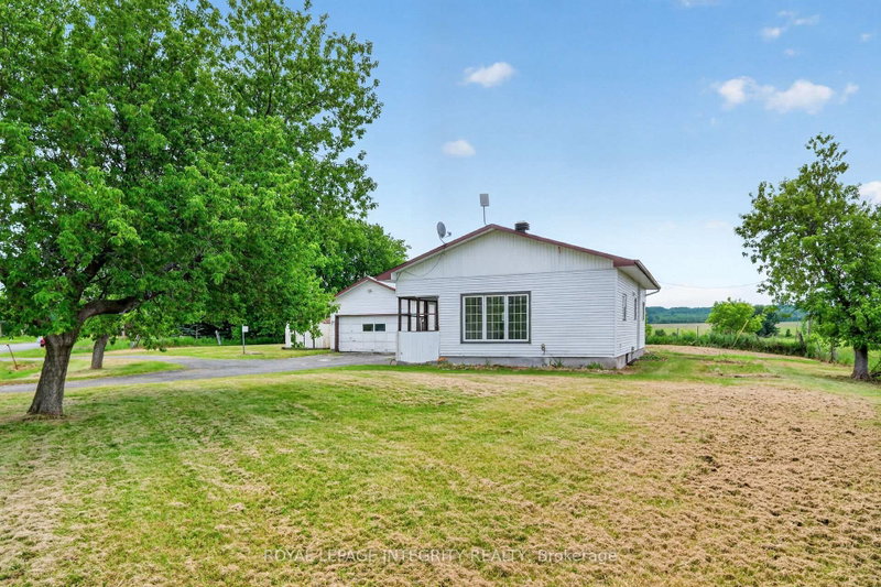 3156 Old Highway 17 Road