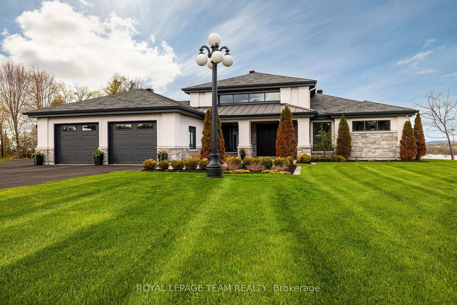 153 Adrien Street • Clarence-Rockland, ON photo 2