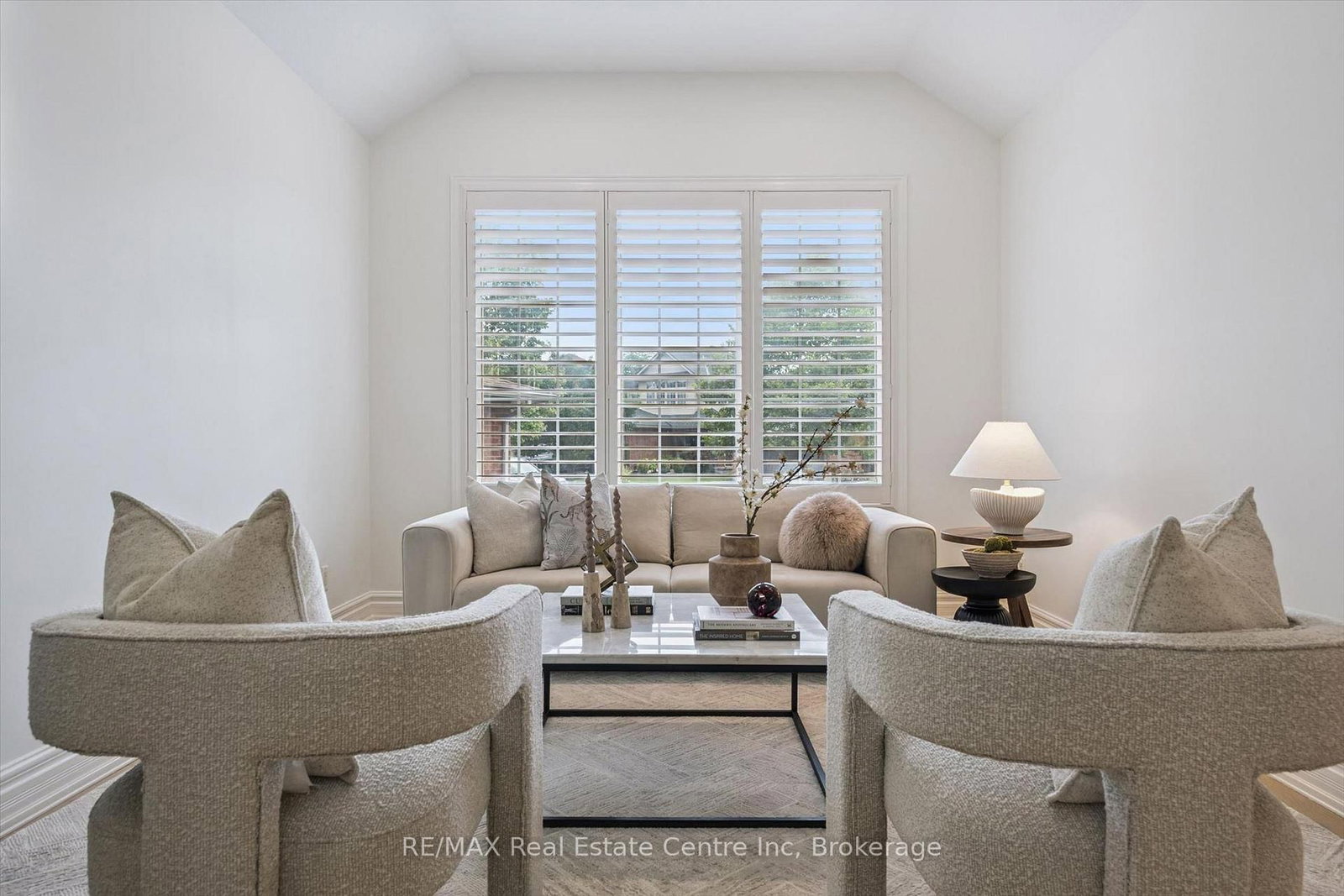 34 Whetstone Crescent • Guelph, ON photo 5