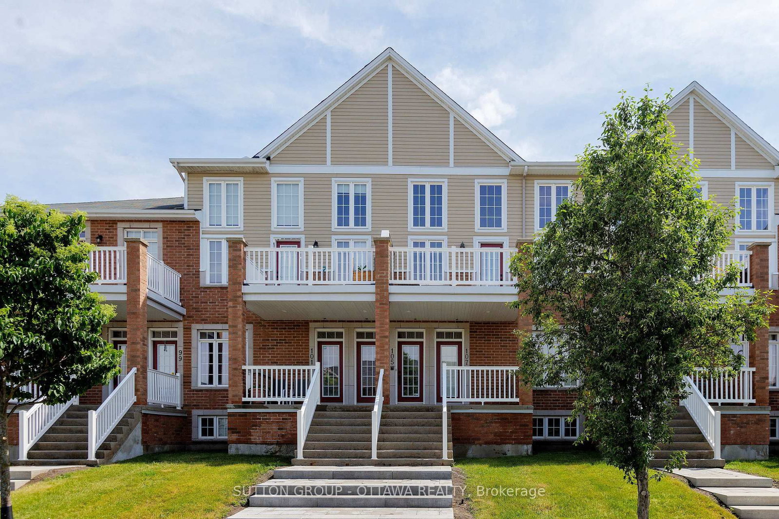 105 Eye Bright Crescent • #25 • Ottawa, ON photo 2