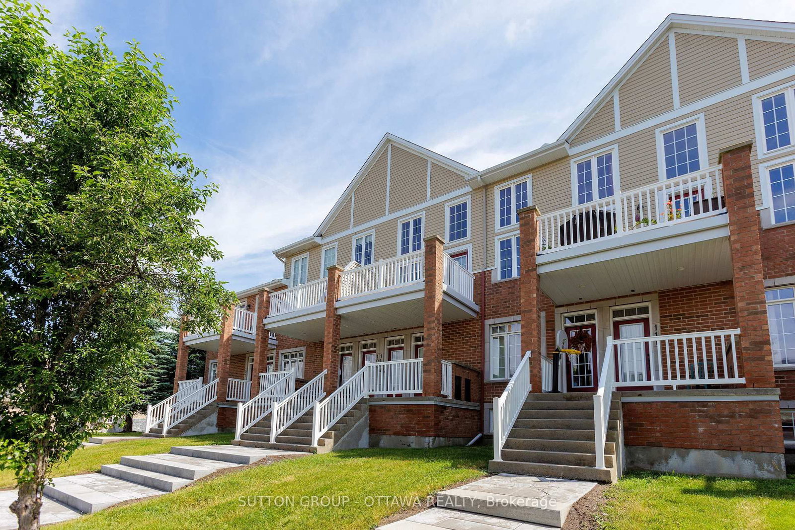 105 Eye Bright Crescent • #25 • Ottawa, ON photo 4