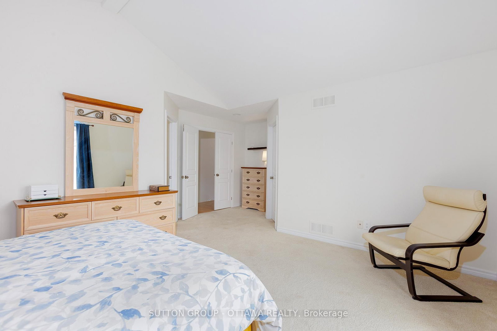 105 Eye Bright Crescent • #25 • Ottawa, ON photo 33