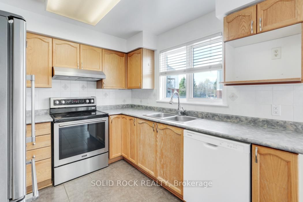 1701 Blohm Drive • #13 • Ottawa, ON photo 14