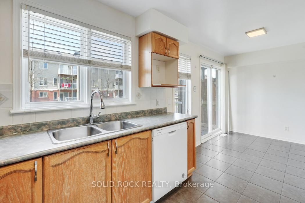 1701 Blohm Drive • #13 • Ottawa, ON photo 15