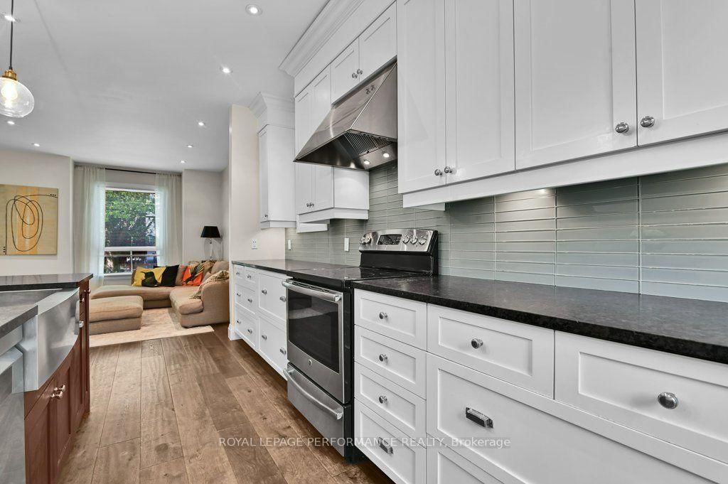 168 Stewart Street • Ottawa, ON photo 12