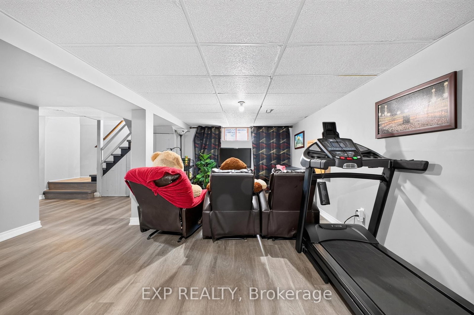 8 Dunraven Avenue • St. Catharines, ON photo 29