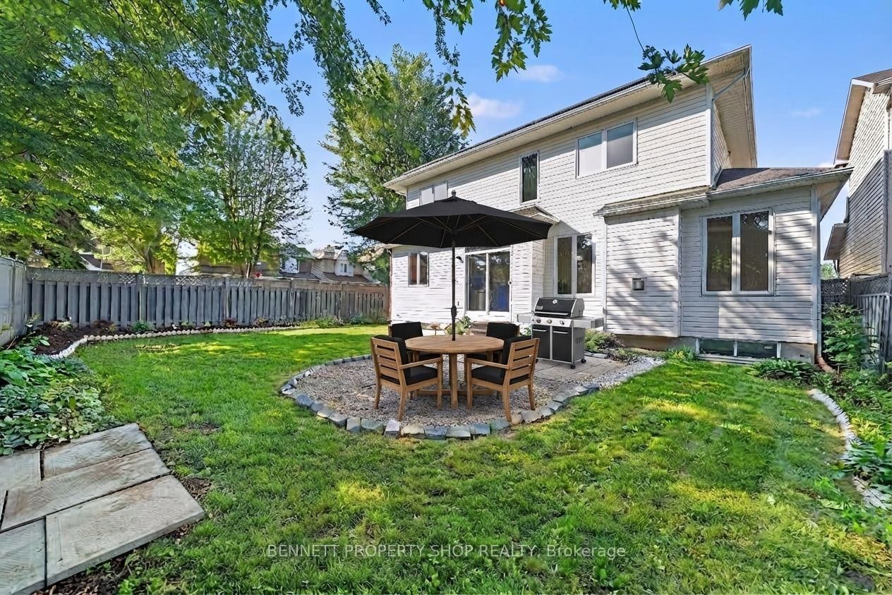 203 Harbour View Street • Ottawa, ON photo 12