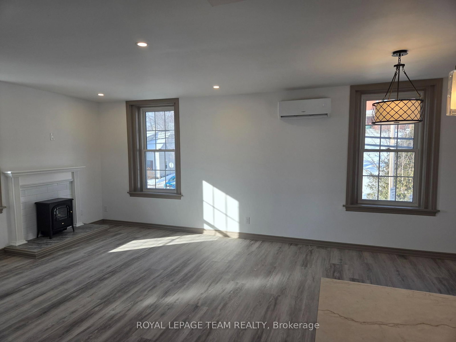 106 Renfrew Street S • Pakenham, ON photo 20