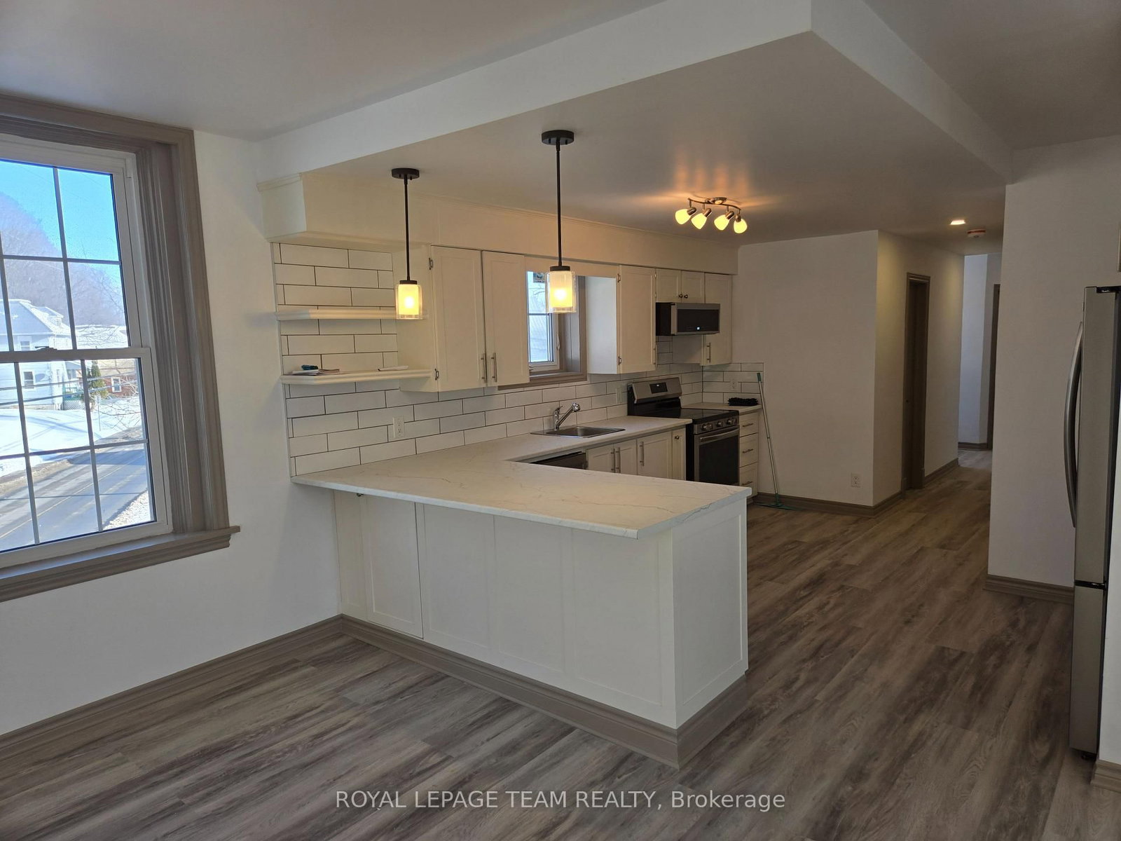 106 Renfrew Street S • Pakenham, ON photo 22