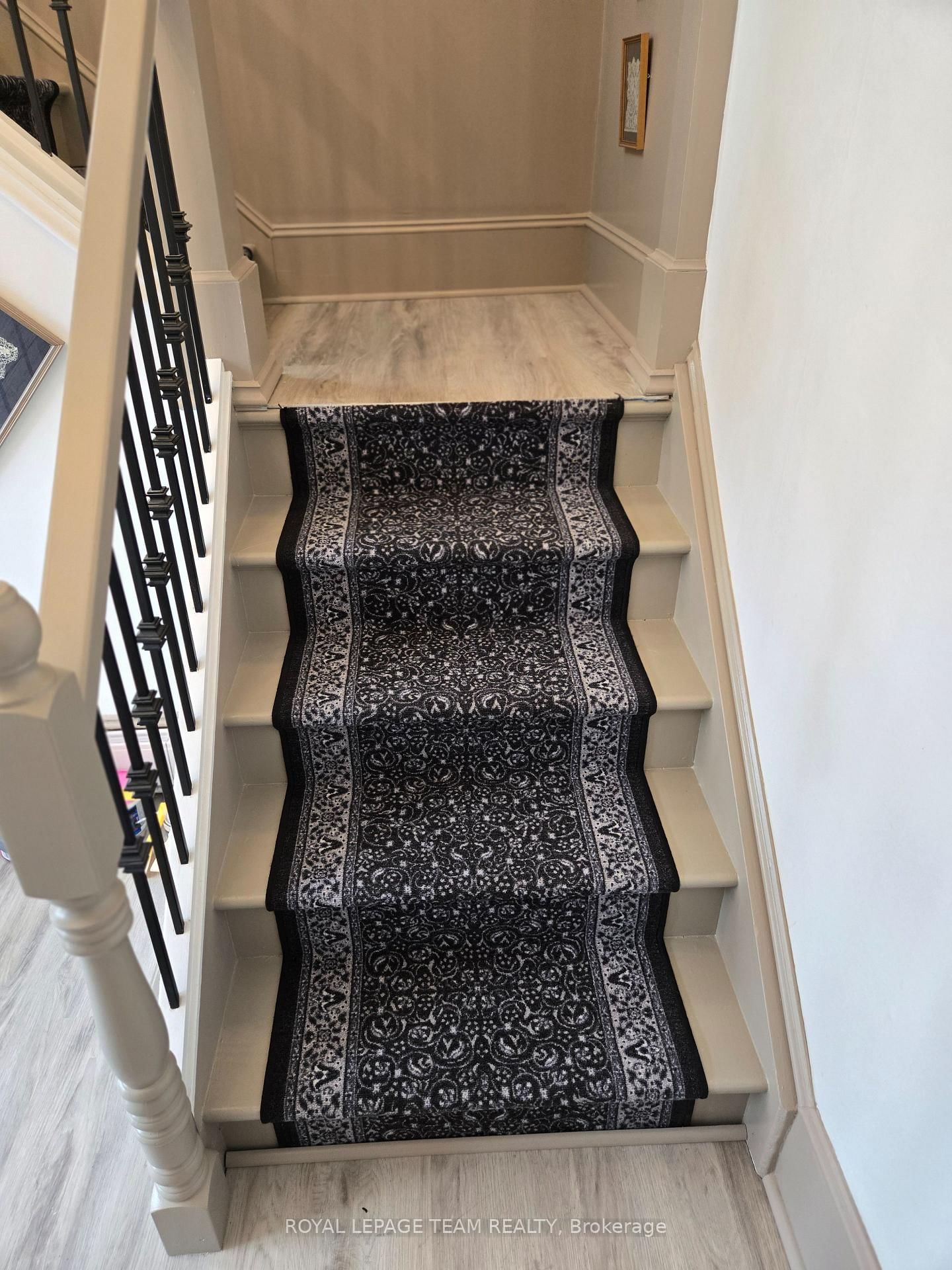 106 Renfrew Street S • Pakenham, ON photo 32