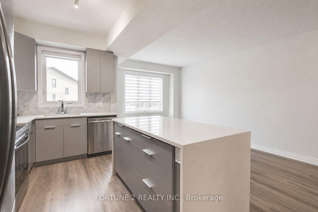 80 - 3380 Singleton Avenue 5