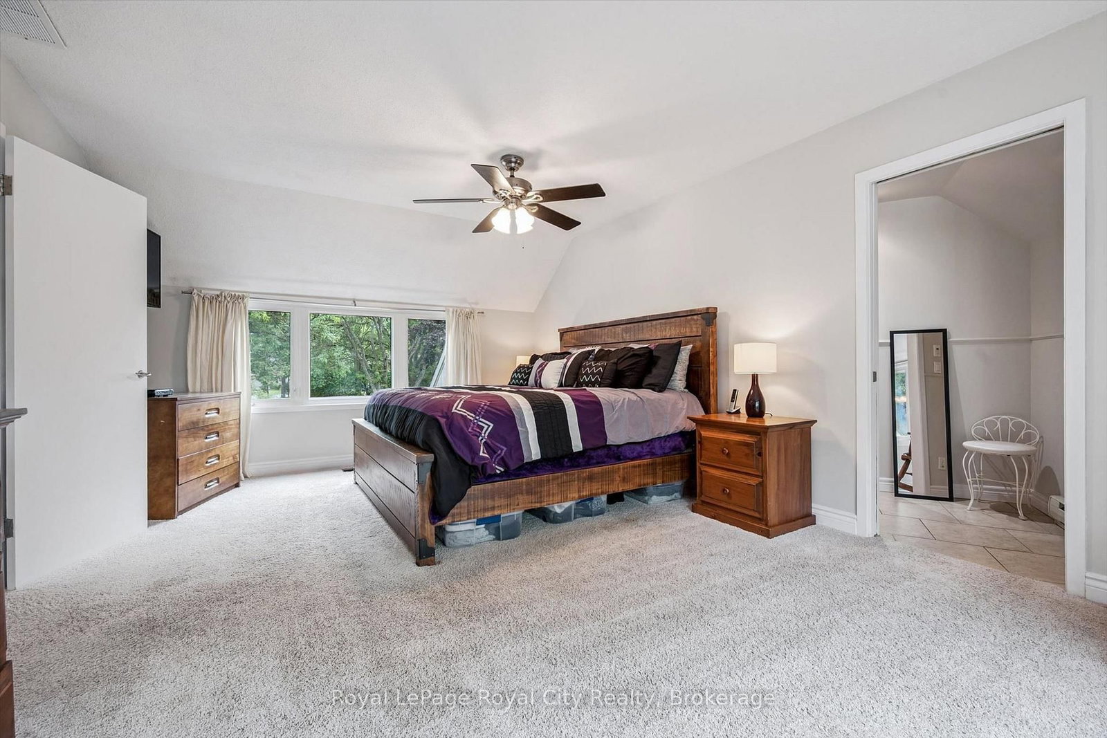 8 Berkley Place • Guelph, ON photo 13