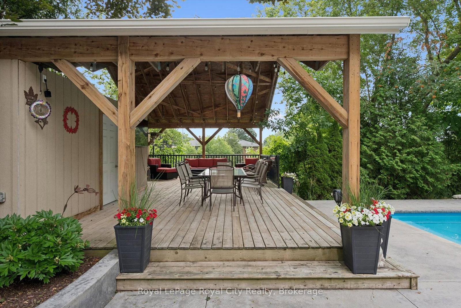 8 Berkley Place • Guelph, ON photo 24