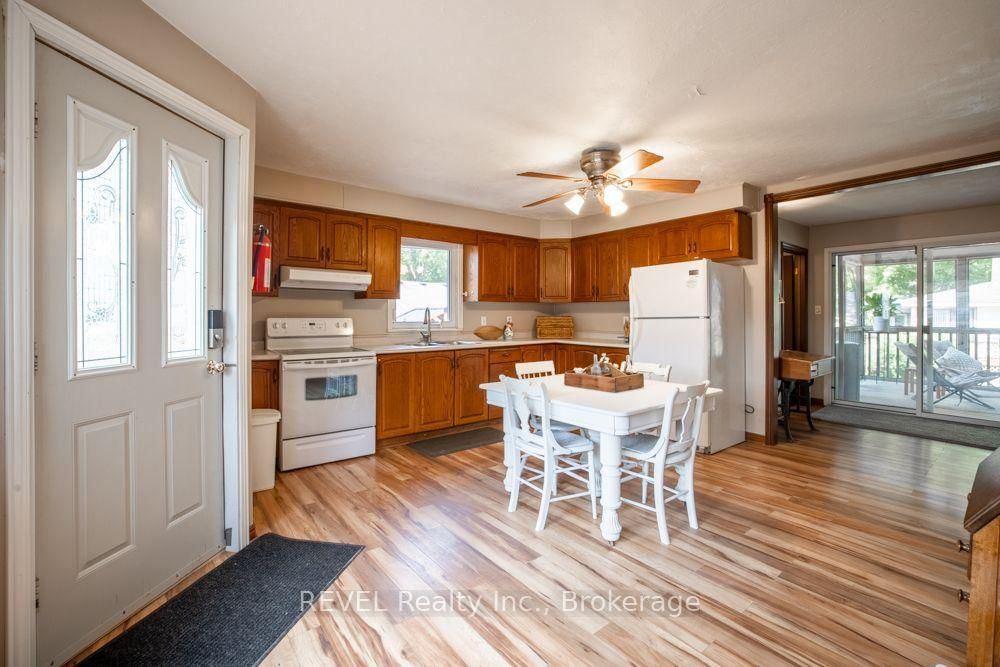 353 Oakwood Avenue • Fort Erie, ON photo 4