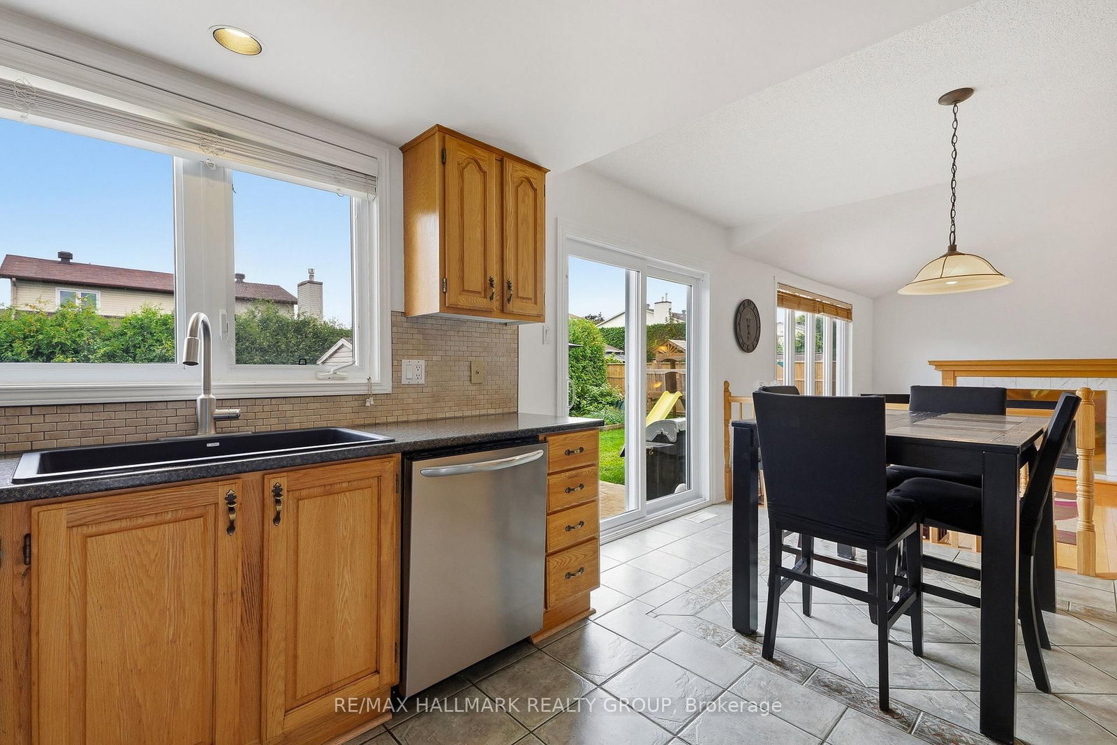 3351 DESCOTES Circle • Clarence-Rockland, ON photo 21
