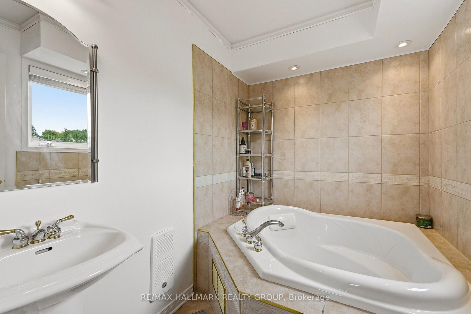3351 DESCOTES Circle • Clarence-Rockland, ON photo 26