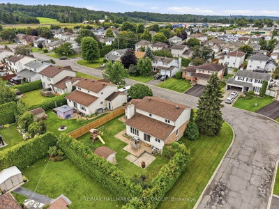 3351 DESCOTES Circle • Clarence-Rockland, ON photo 3