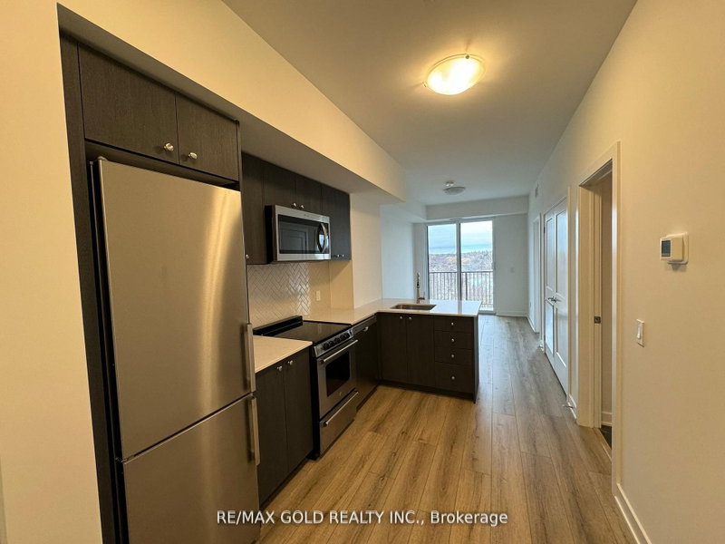 515 - 312 Erb Street W