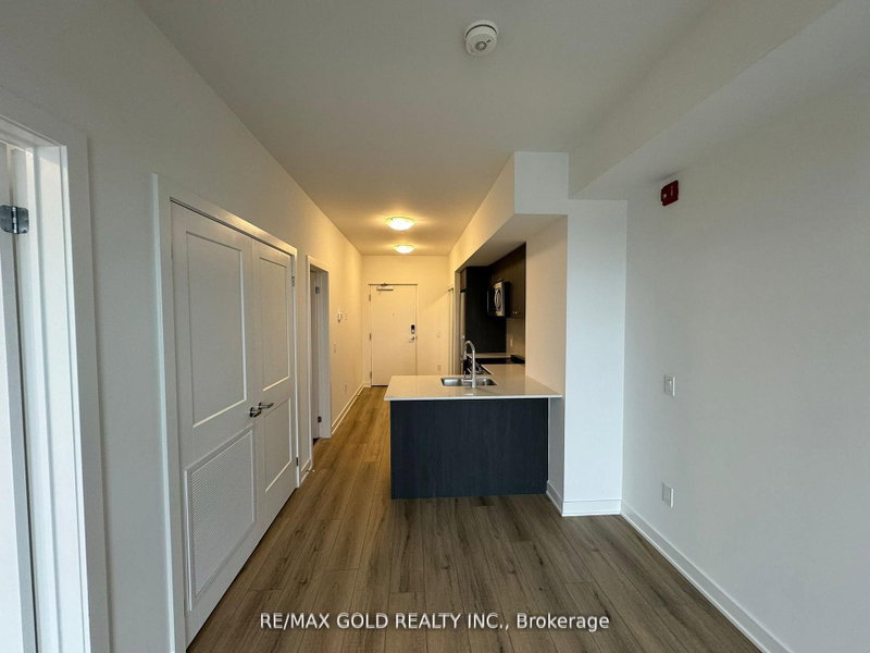 515 - 312 Erb Street W