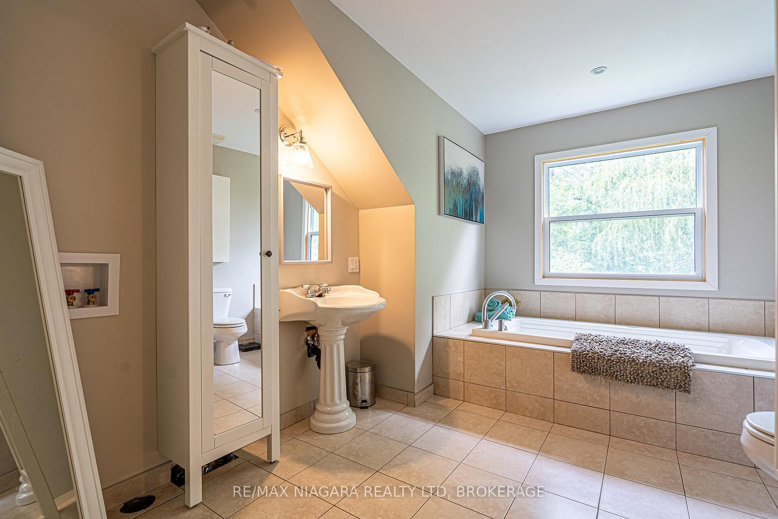 487 Four Mile Creek Road • Niagara-on-the-Lake, ON photo 27