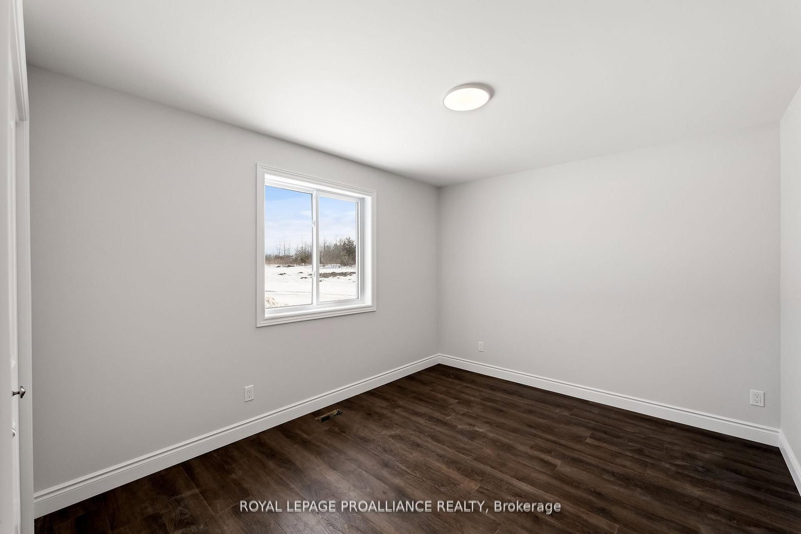 208 Homewood Avenue • Trent Hills, ON photo 14