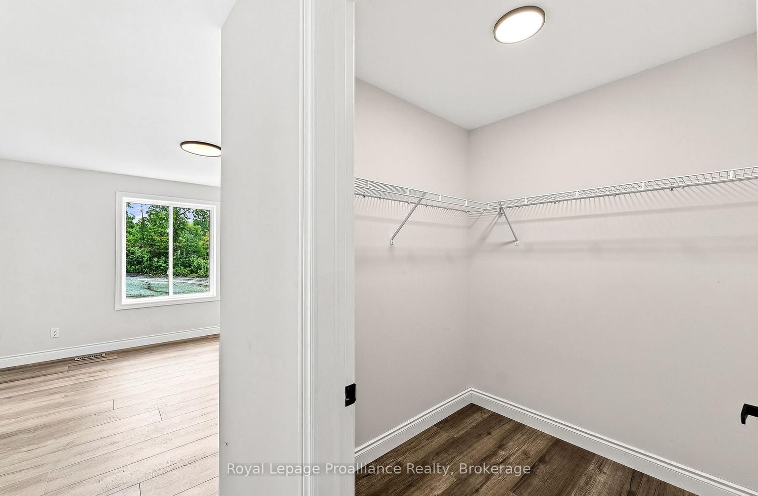 208 Homewood Avenue • Trent Hills, ON photo 17