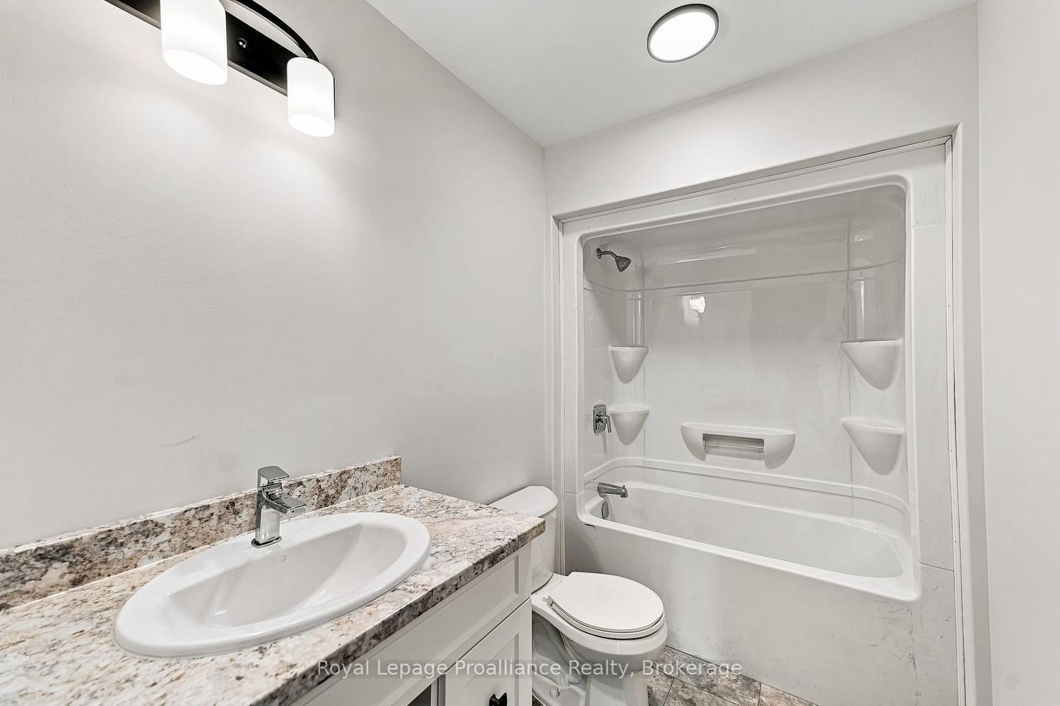208 Homewood Avenue • Trent Hills, ON photo 22