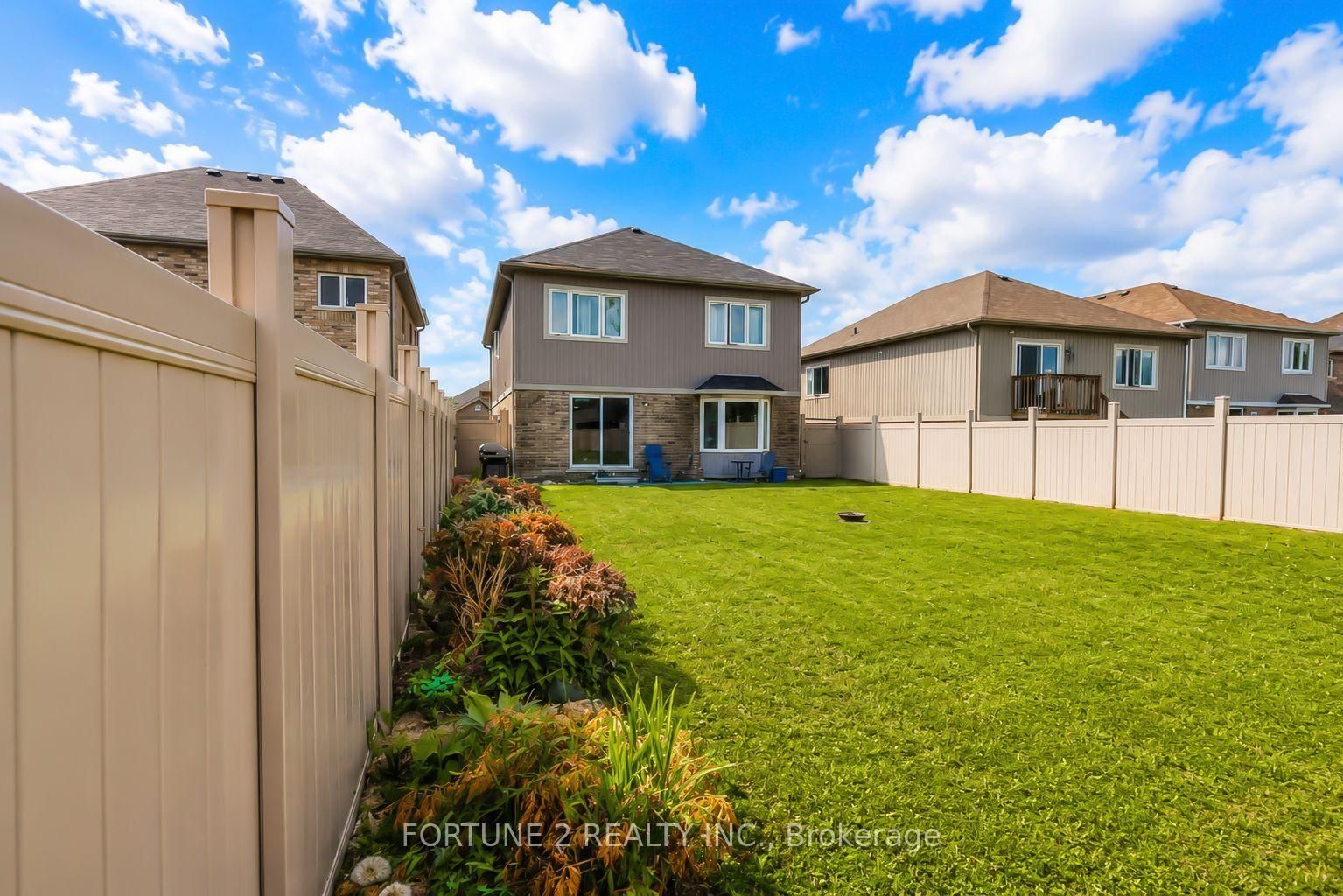 960 Hannah Avenue S • North Perth, ON photo 24
