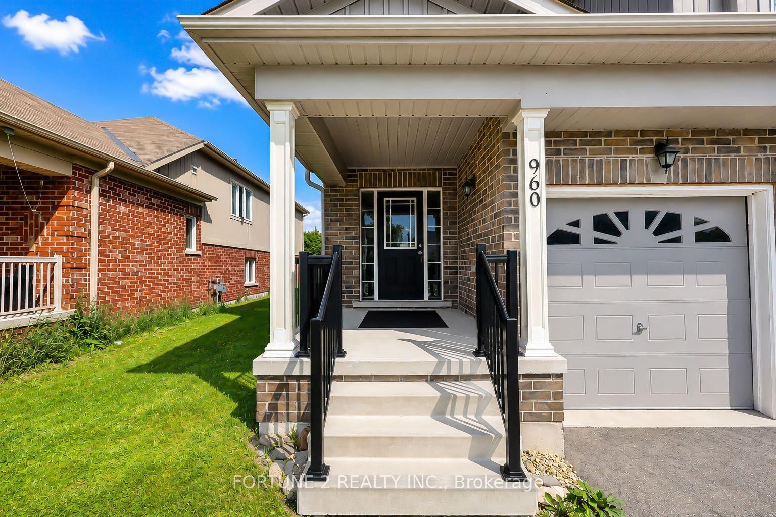 960 Hannah Avenue S • North Perth, ON photo 3