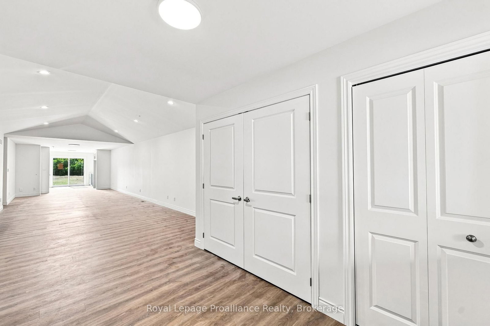 206 Homewood Avenue • Trent Hills, ON photo 12