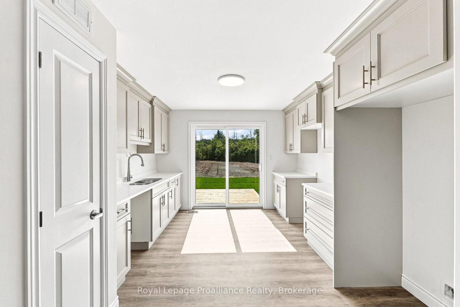 206 Homewood Avenue • Trent Hills, ON photo 5