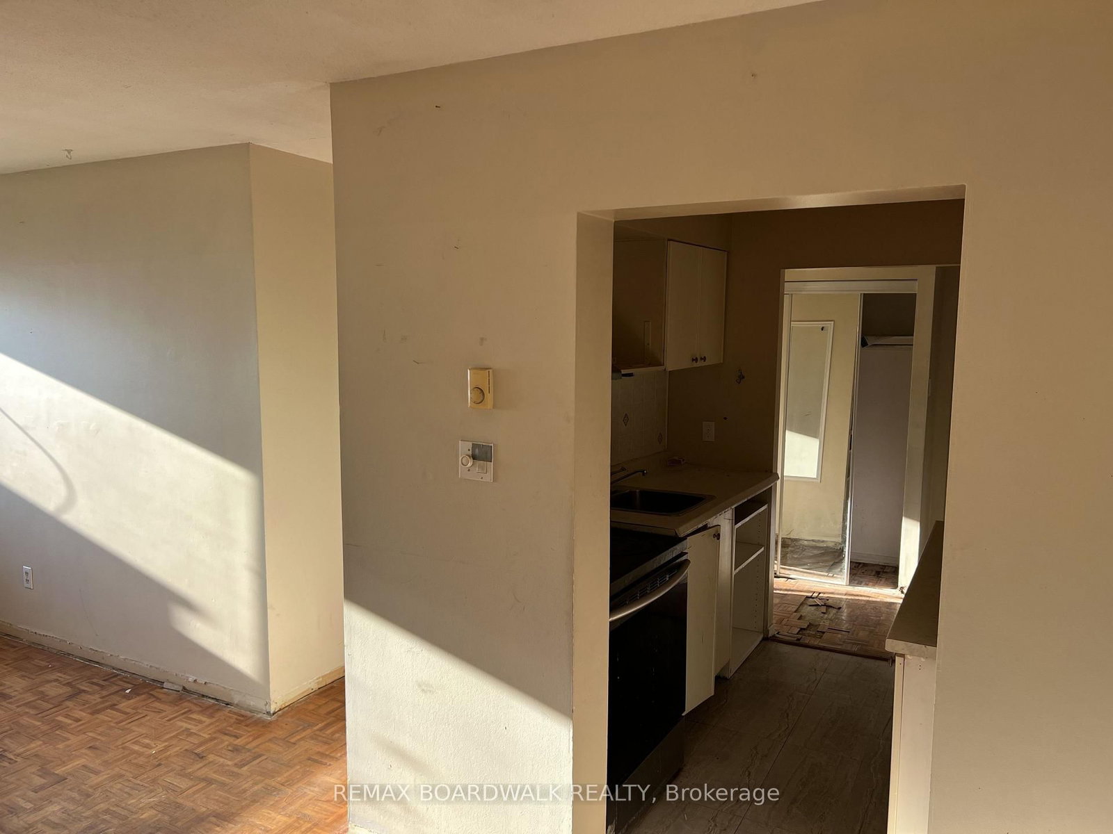 2041 Arrowsmith Drive • #101B • Ottawa, ON photo 11