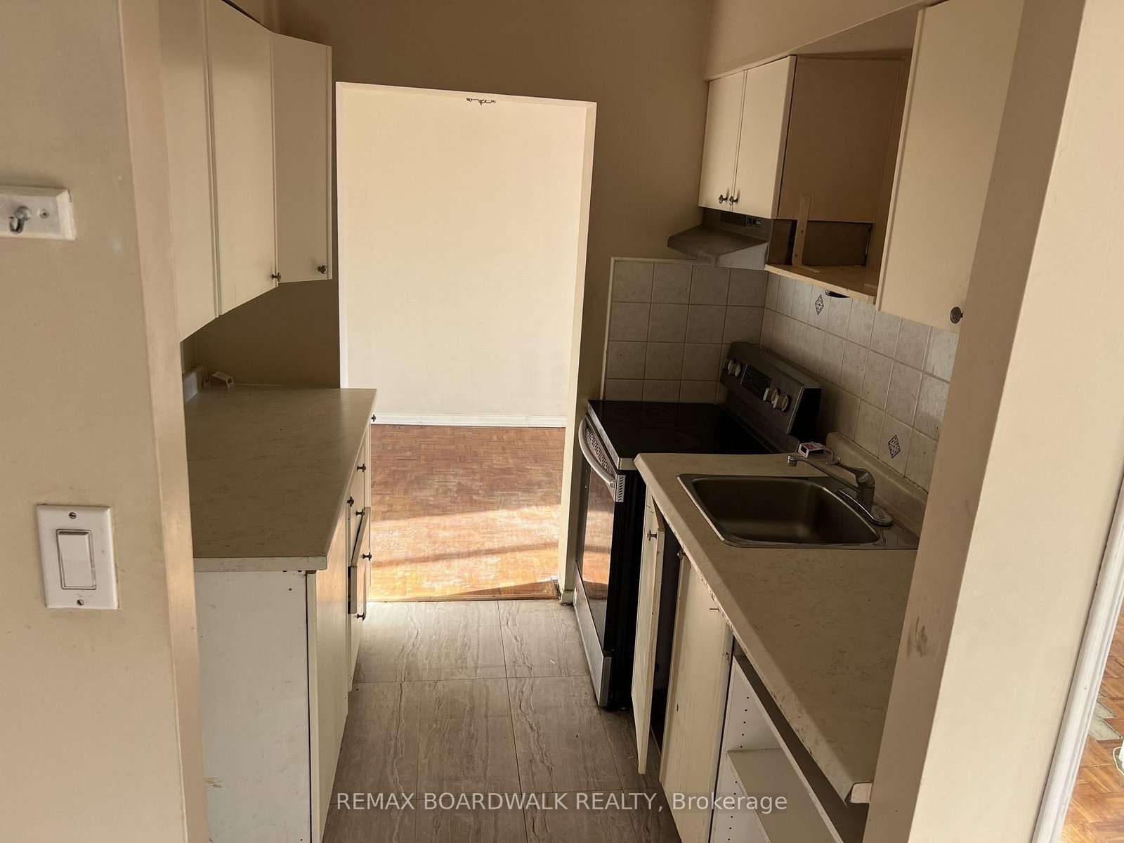 2041 Arrowsmith Drive • #101B • Ottawa, ON photo 5