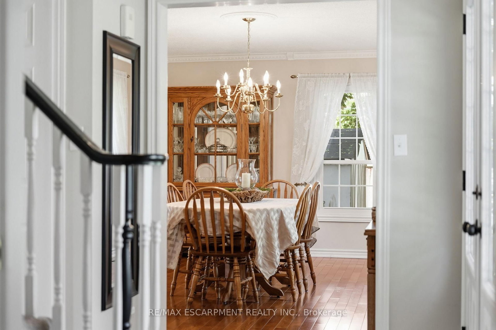 1 Meander Close • Hamilton, ON photo 10
