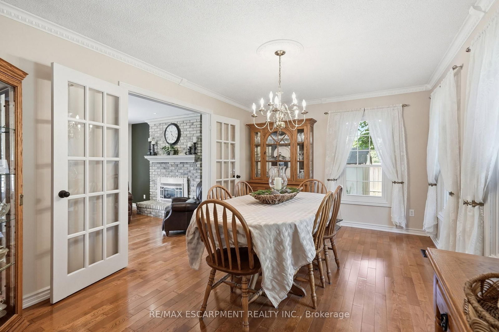 1 Meander Close • Hamilton, ON photo 11