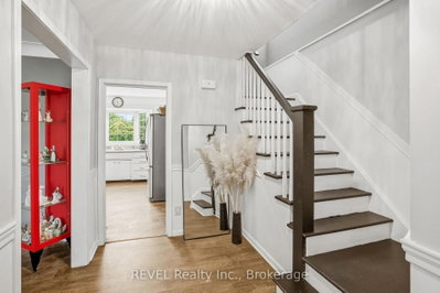 4123 Dorchester Road • Niagara Falls, ON photo 9
